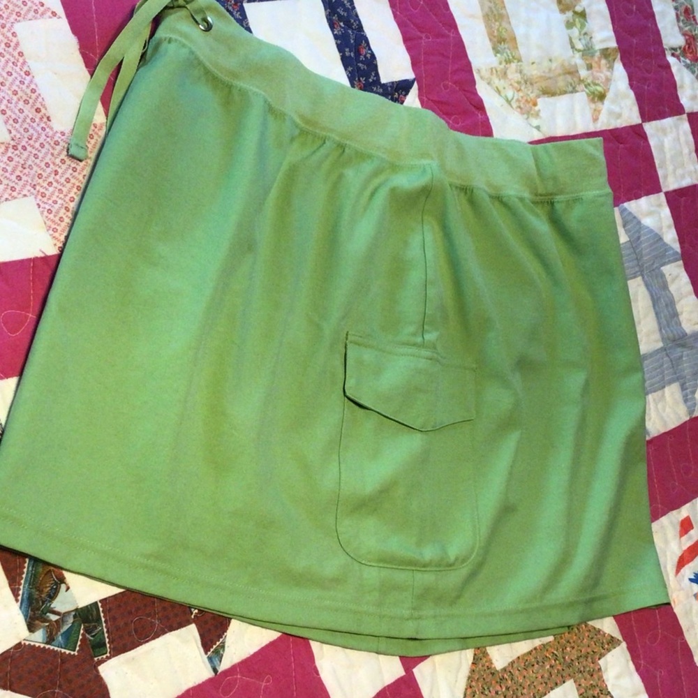 New York and Co. Sport skort. XL. - Picture 3 of 6